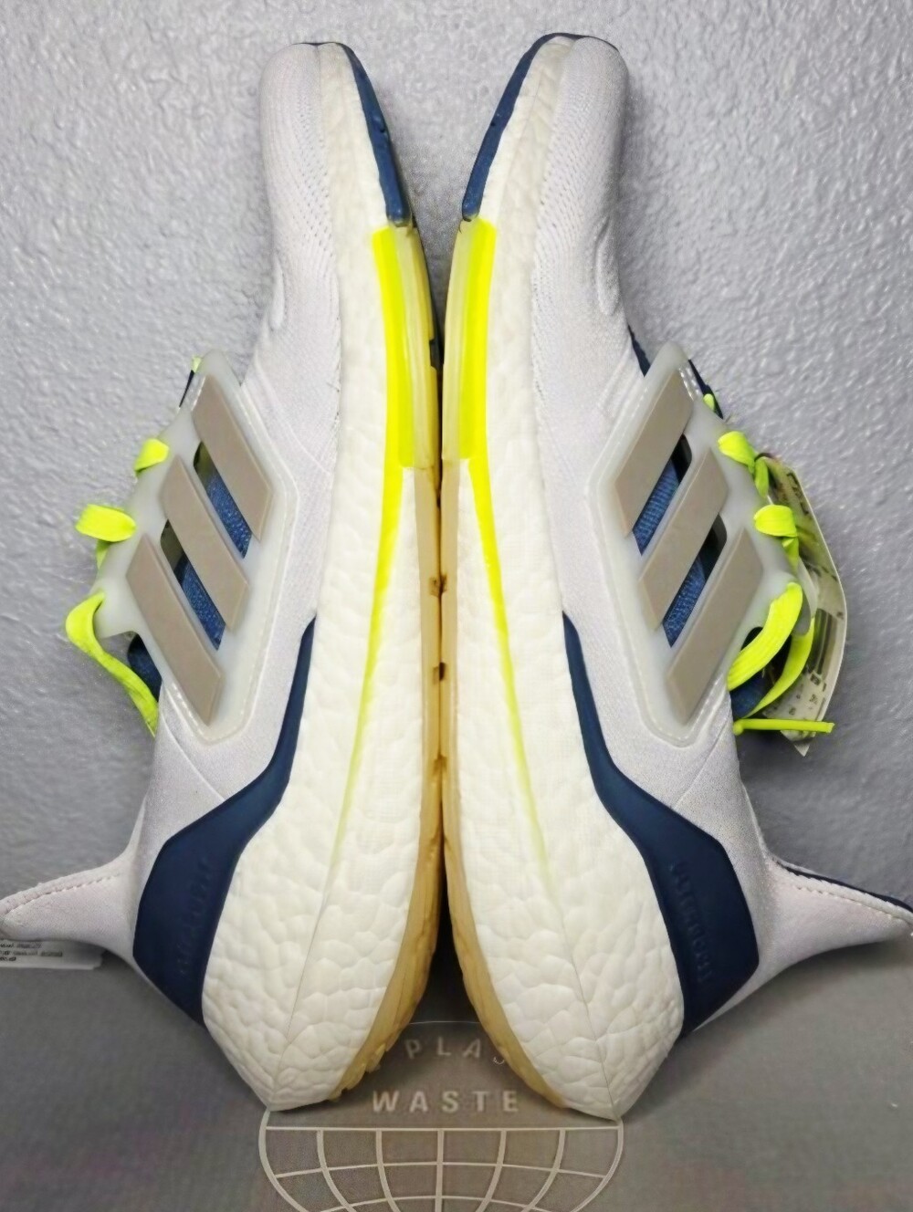 Adidas Ultraboost 22 Running Shoes – White,Grey,Blue,Yellow : Size W 6.5. NEW - Picture 6 of 12